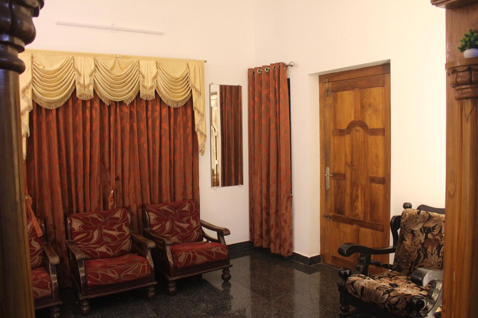 Tropical Villa Homestay منغالور المظهر الخارجي الصورة